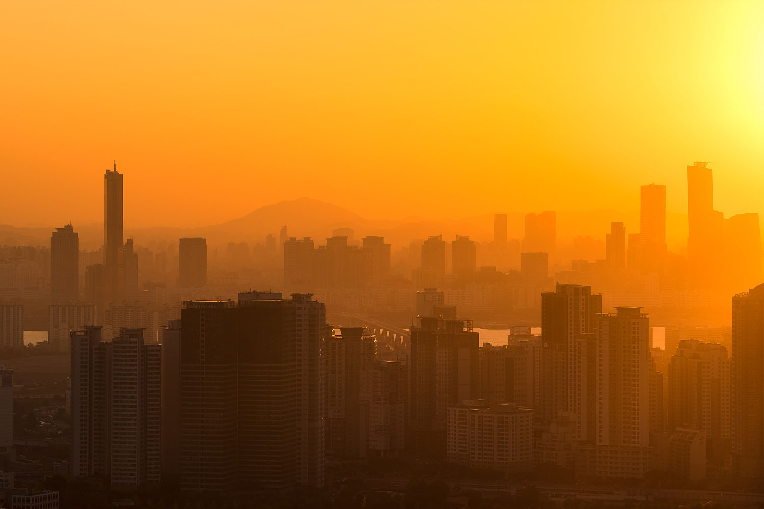 Sunset over Seoul, South Korea. View from Central Seoul towards Yeouido.